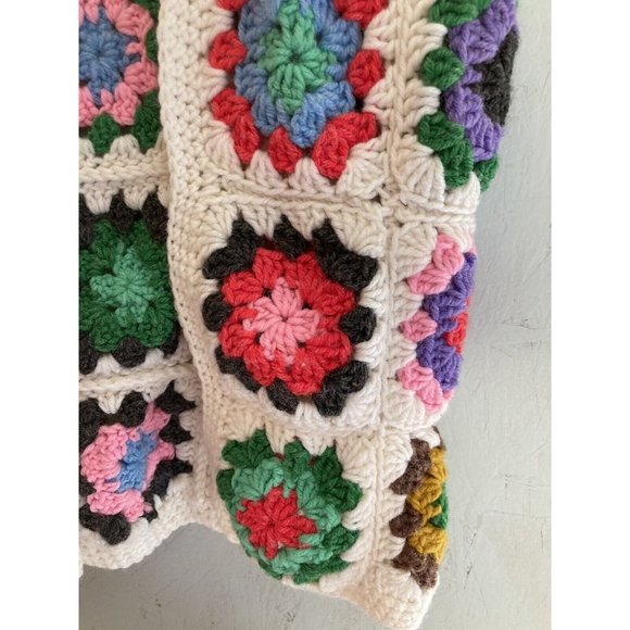 Multicolor Crochet Vest - Picture 6 of 10